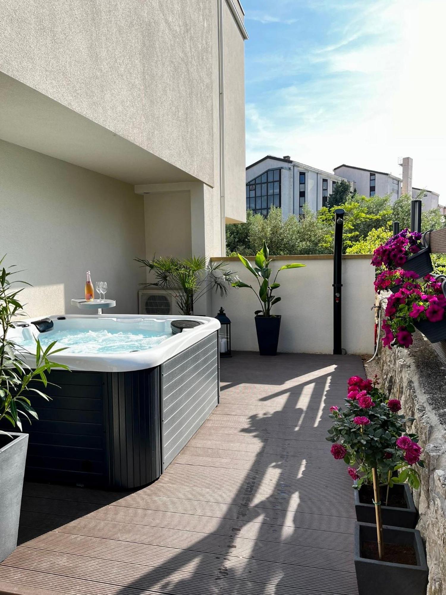 Studio Apartment Rosa Krk คิร์ก ภายนอก รูปภาพ